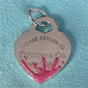 Tiffany & Co Return Hot Pink Enamel Splash Heart Charm pendant